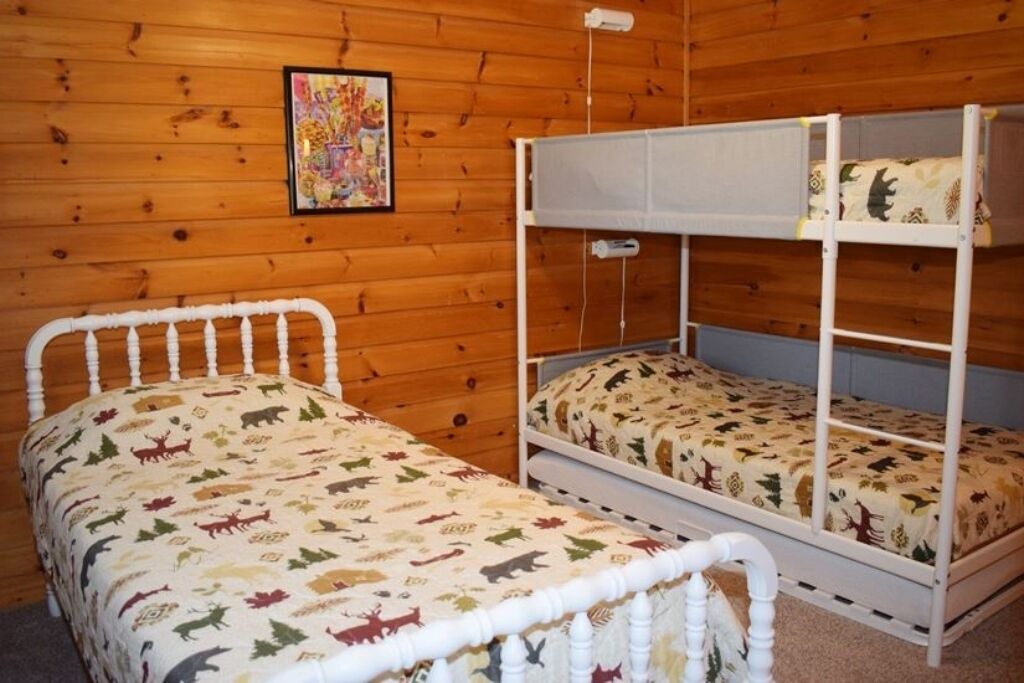 Photo of Bedroom in Piney Island