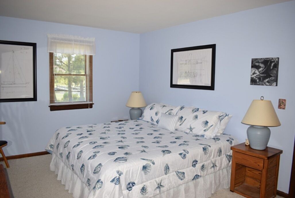 Photo of Bedroom in Deep Hole