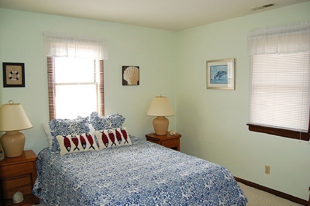 Photo of Bedroom in Deep Hole