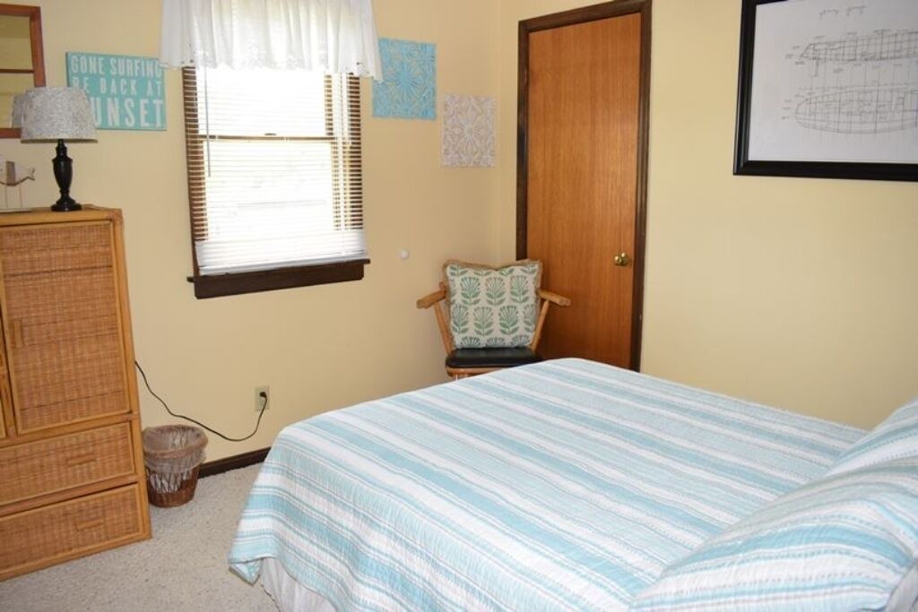 Photo of Bedroom in Deep Hole