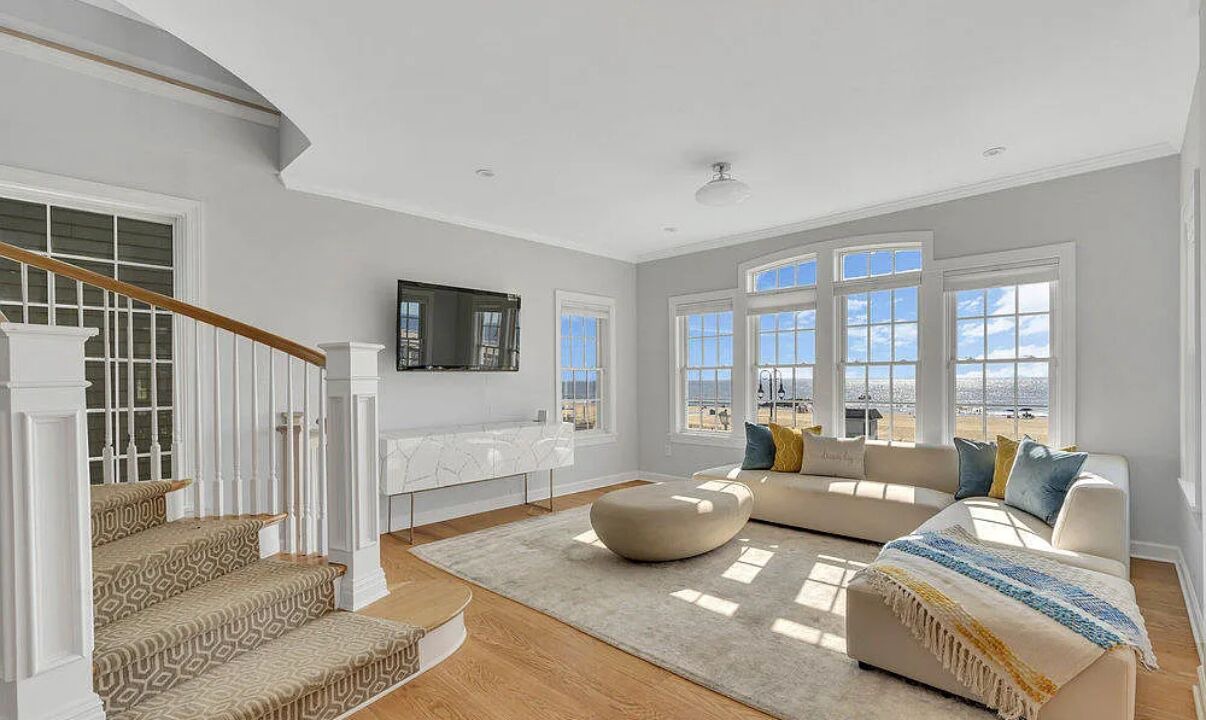 Photo of Livingroom in Wall