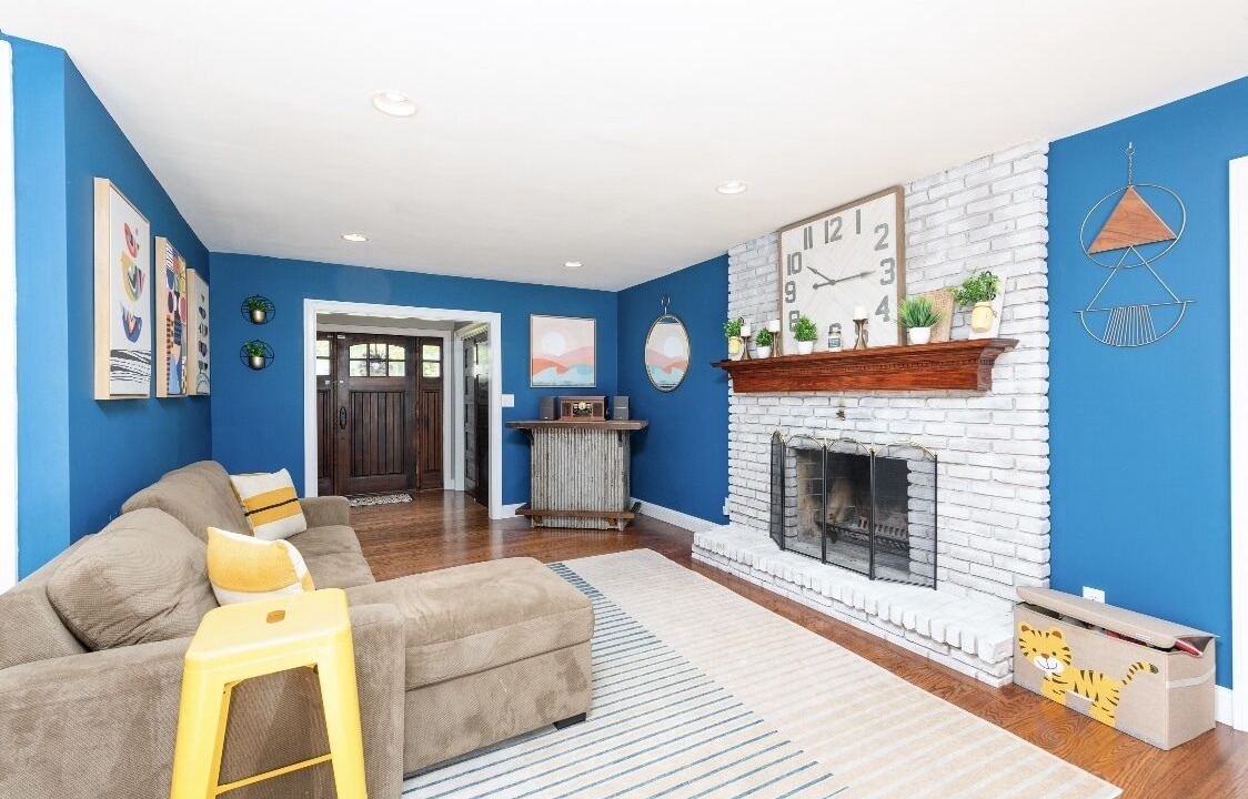Photo of Livingroom in Brick