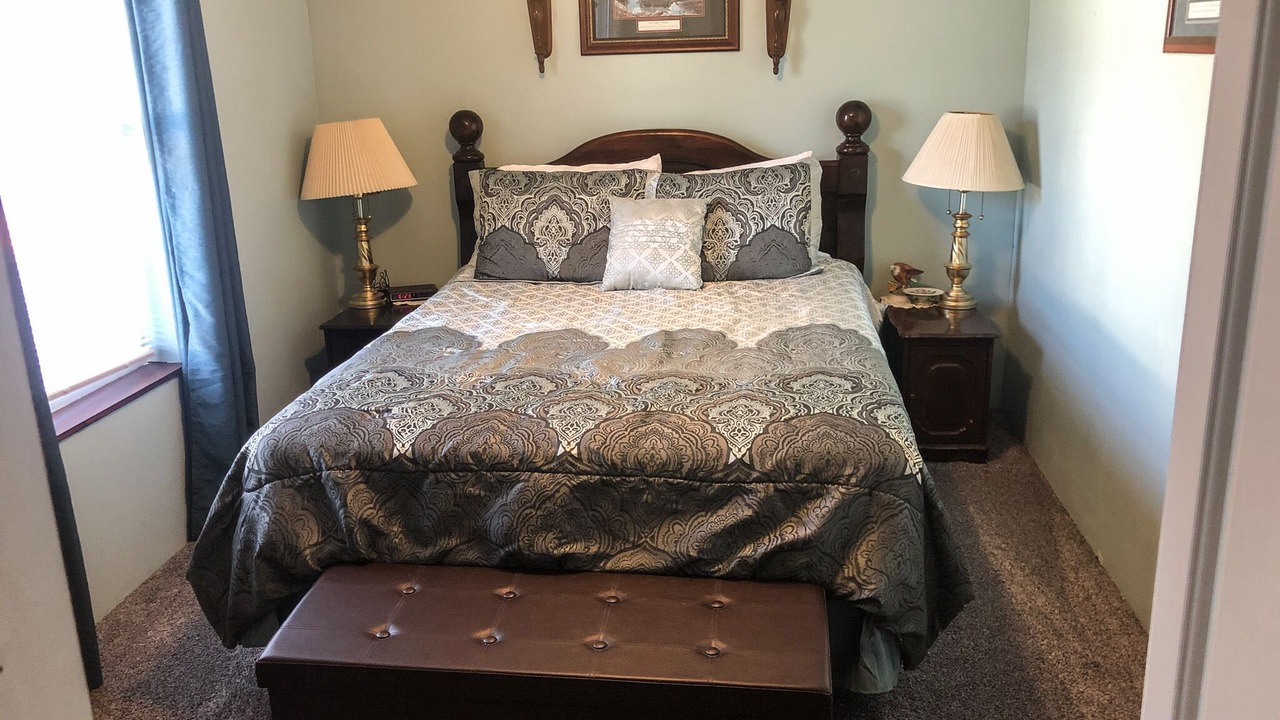 Photo of Bedroom in Gypsum