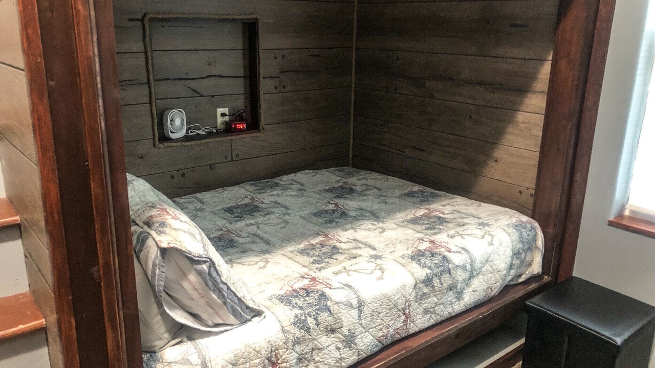 Photo of Bedroom in Gypsum