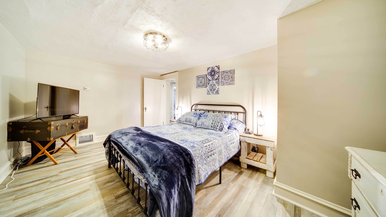 Photo of Bedroom in Meadville