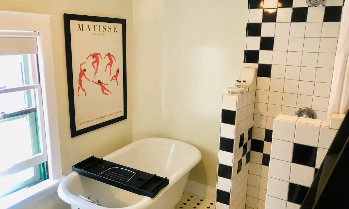 Photo of Bathroom in Thompson Ridge
