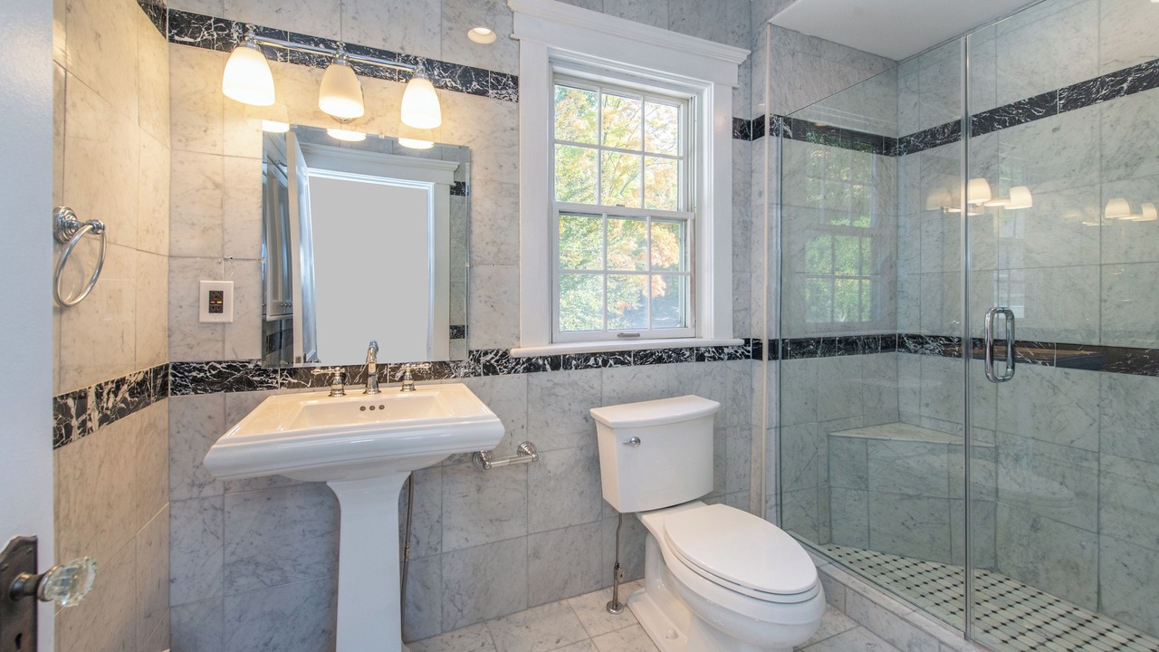 Photo of Bathroom in Kinnelon