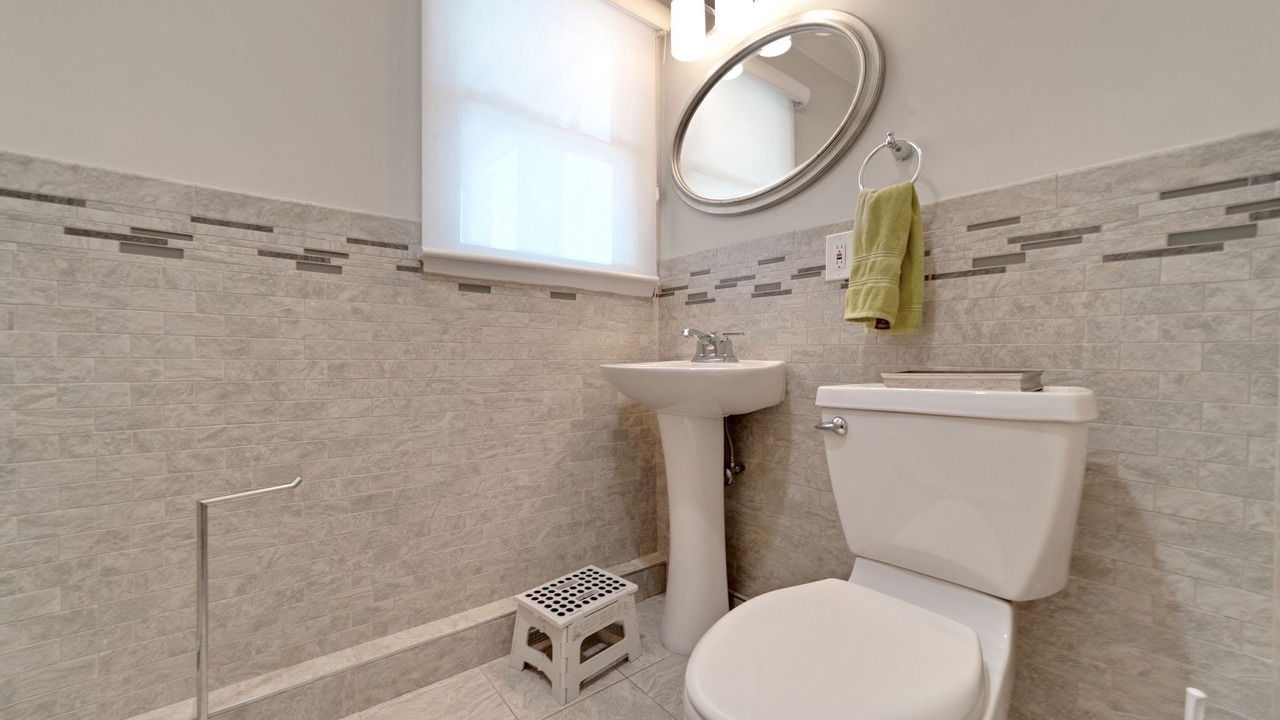 Photo of Bathroom in Mantoloking