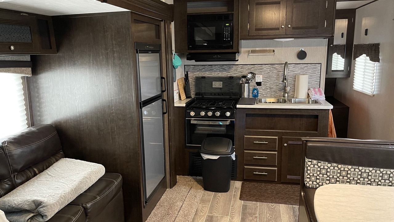 Photo of Kitchen in Argillite