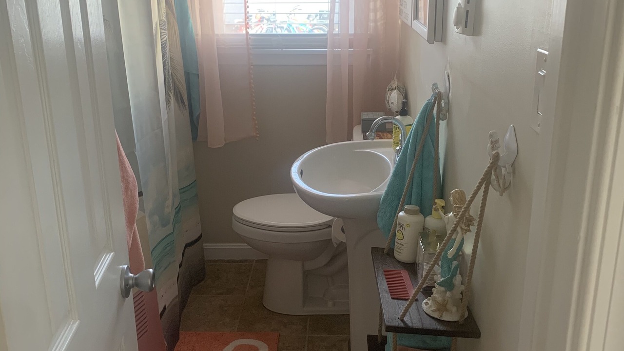 Photo of Bathroom in Caine Woods