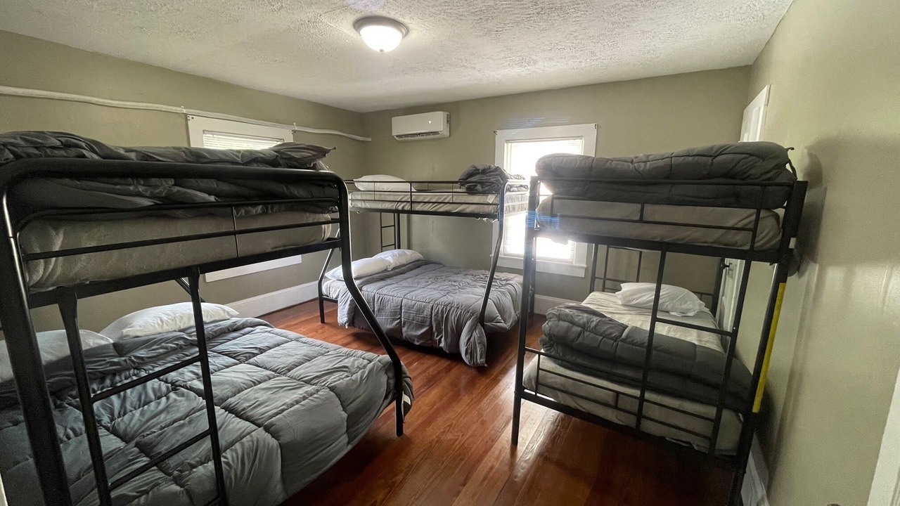 Photo of Bedroom in Kyle