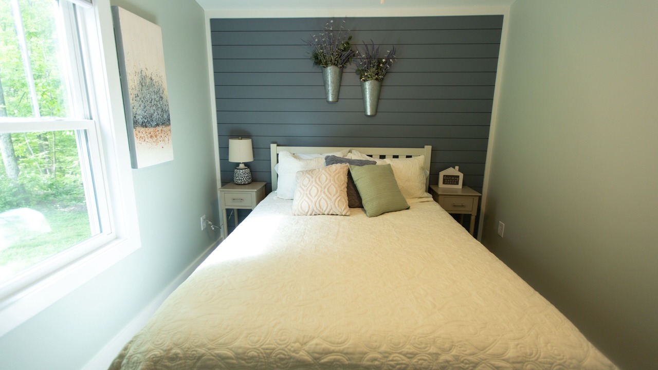 Photo of Bedroom in Flat Rock
