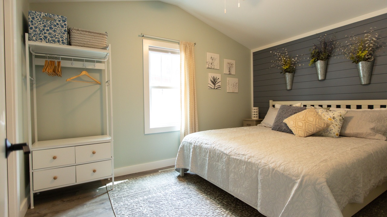 Photo of Bedroom in Flat Rock