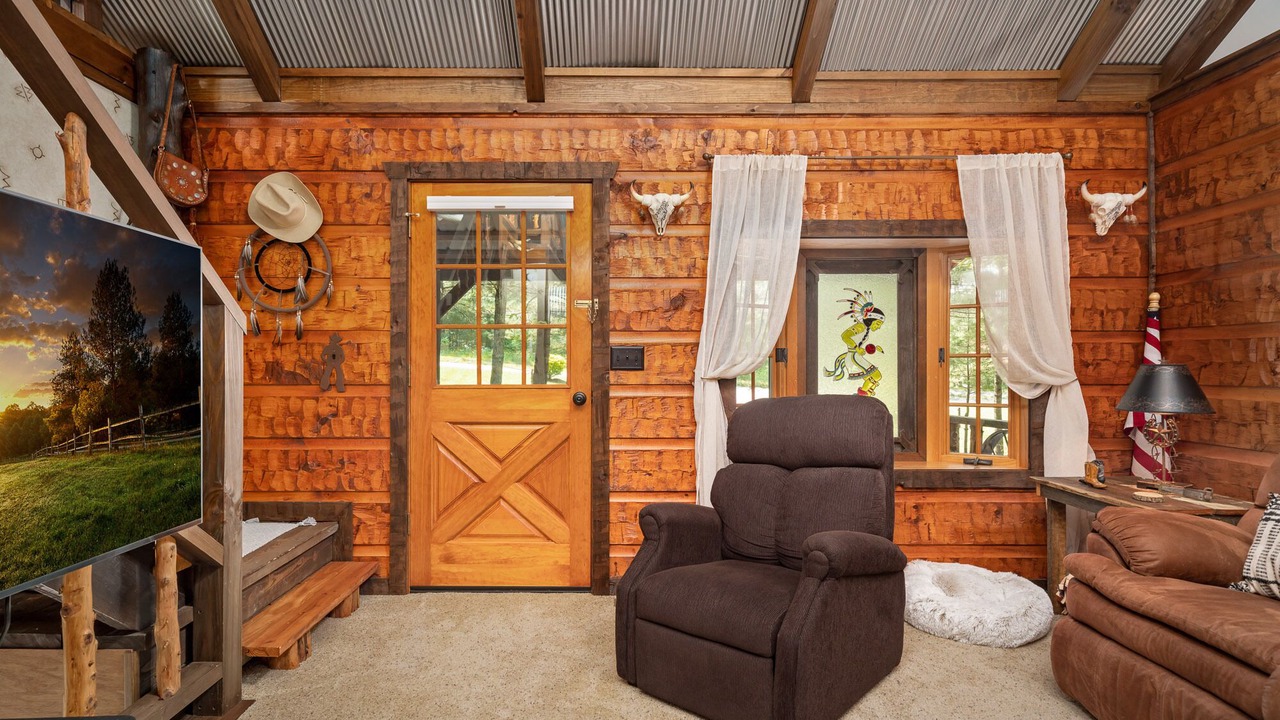Photo of Bedroom in Jamestown