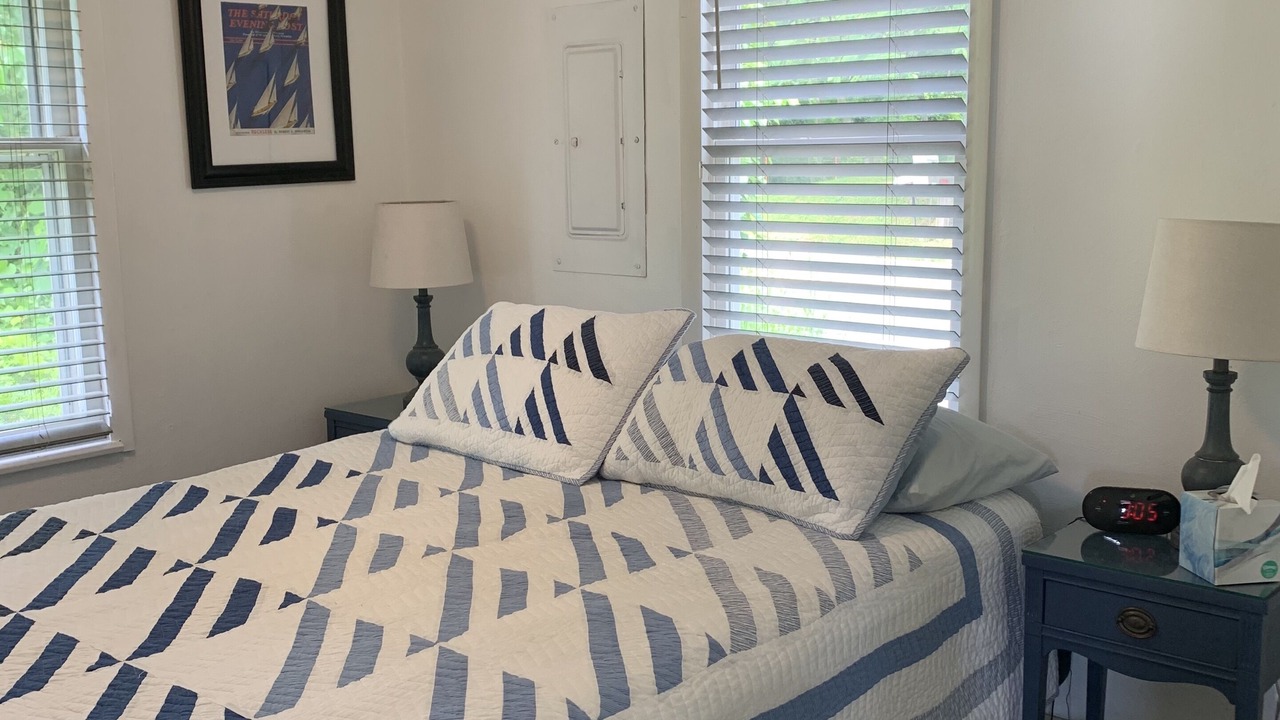 Photo of Bedroom in Tracys Landing