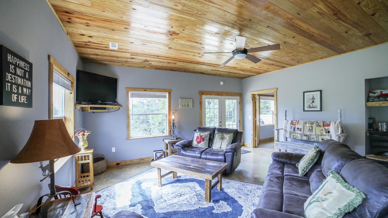 Photo of Livingroom in Big Creek