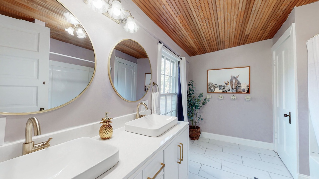 Photo of Bathroom in Georgetown