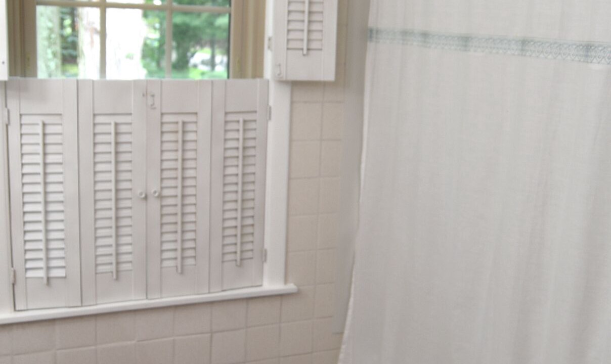 Photo of Bathroom in Warren