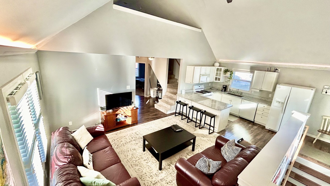 Photo of Livingroom in Chatham-Arch
