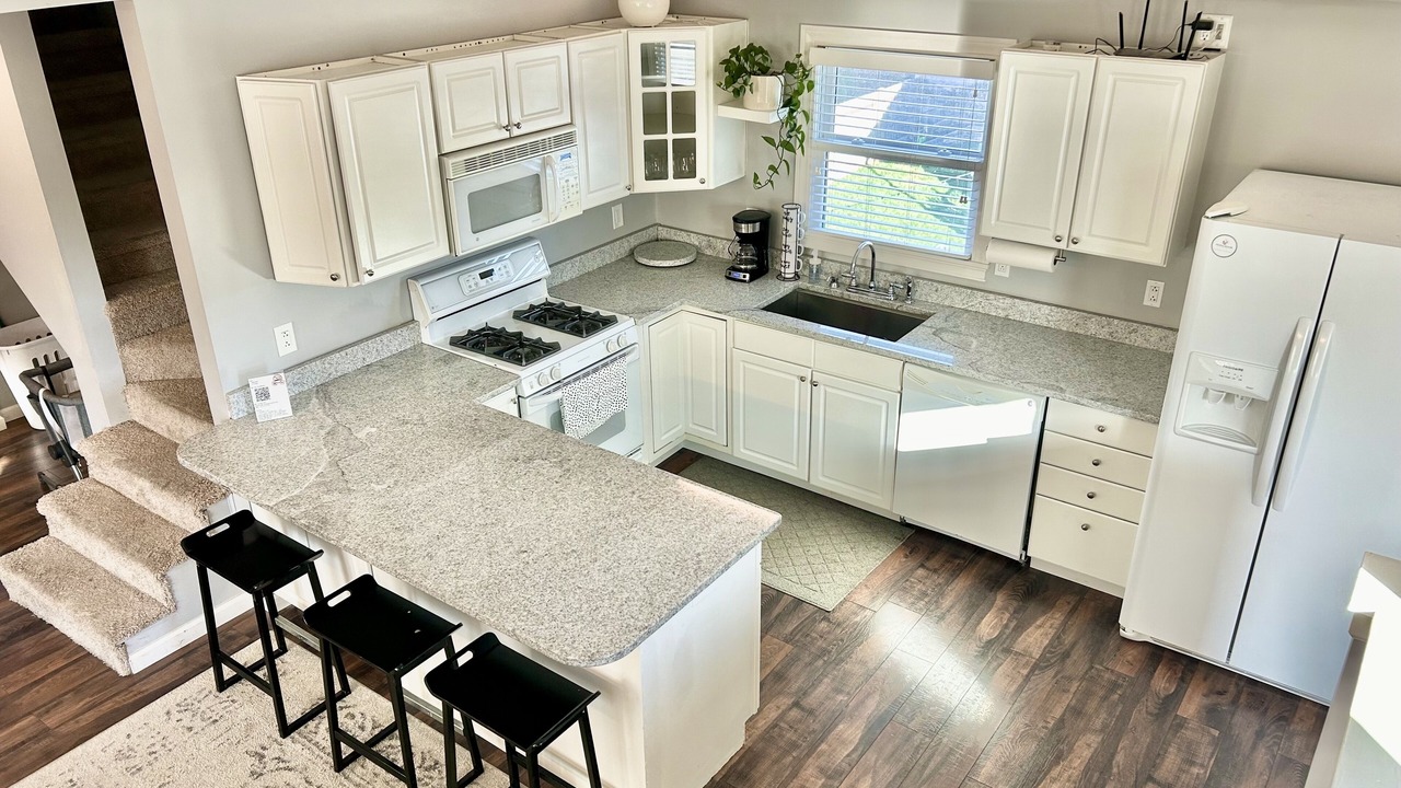 Photo of Kitchen in Chatham-Arch