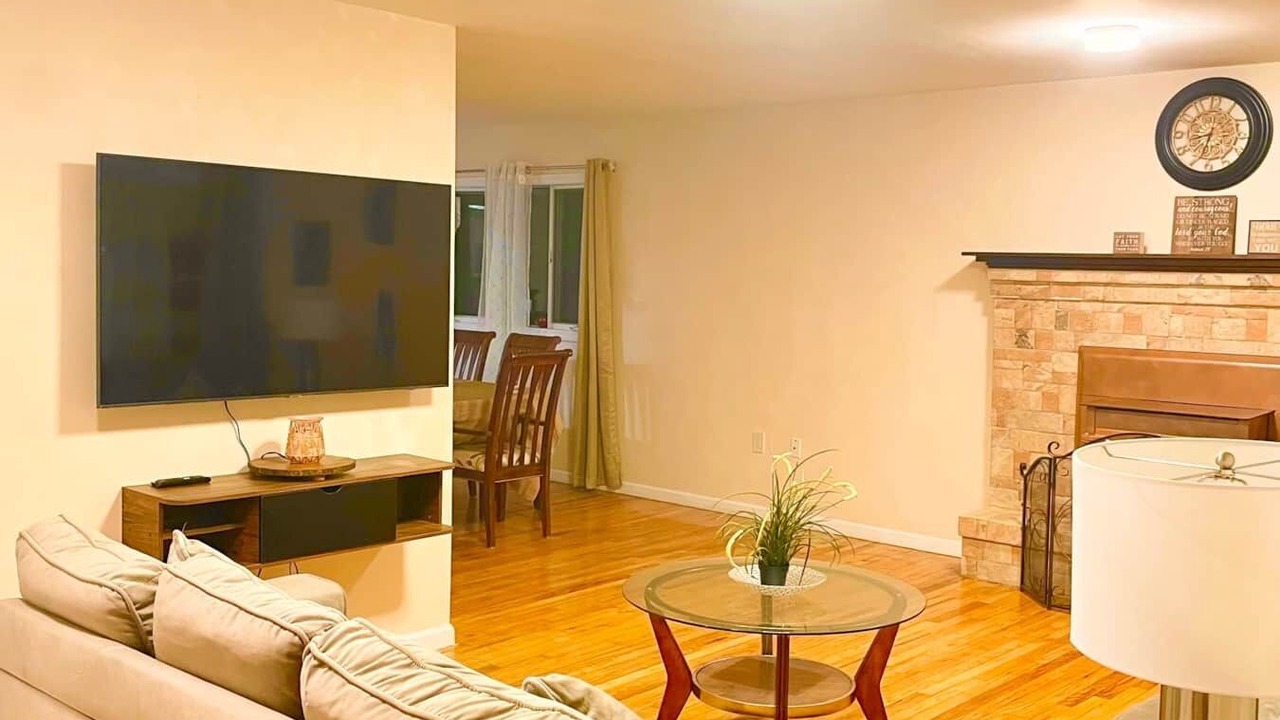 Photo of Bedroom in Montague