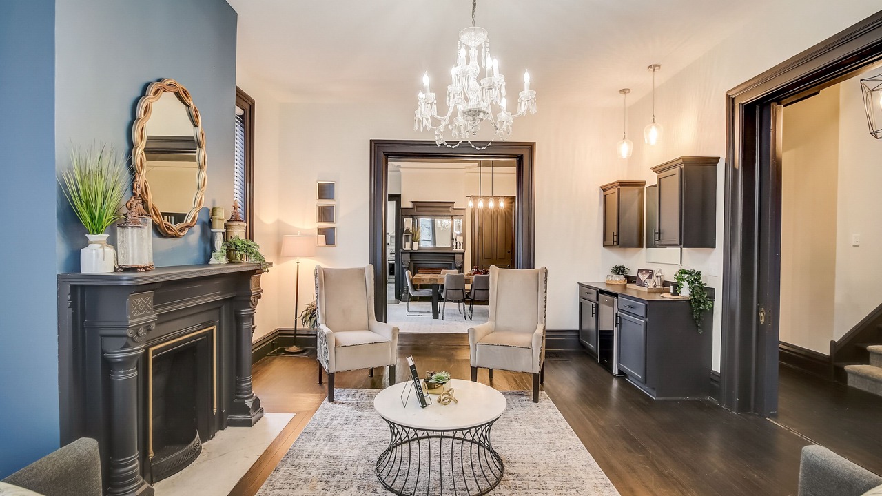 Photo of Livingroom in Huron
