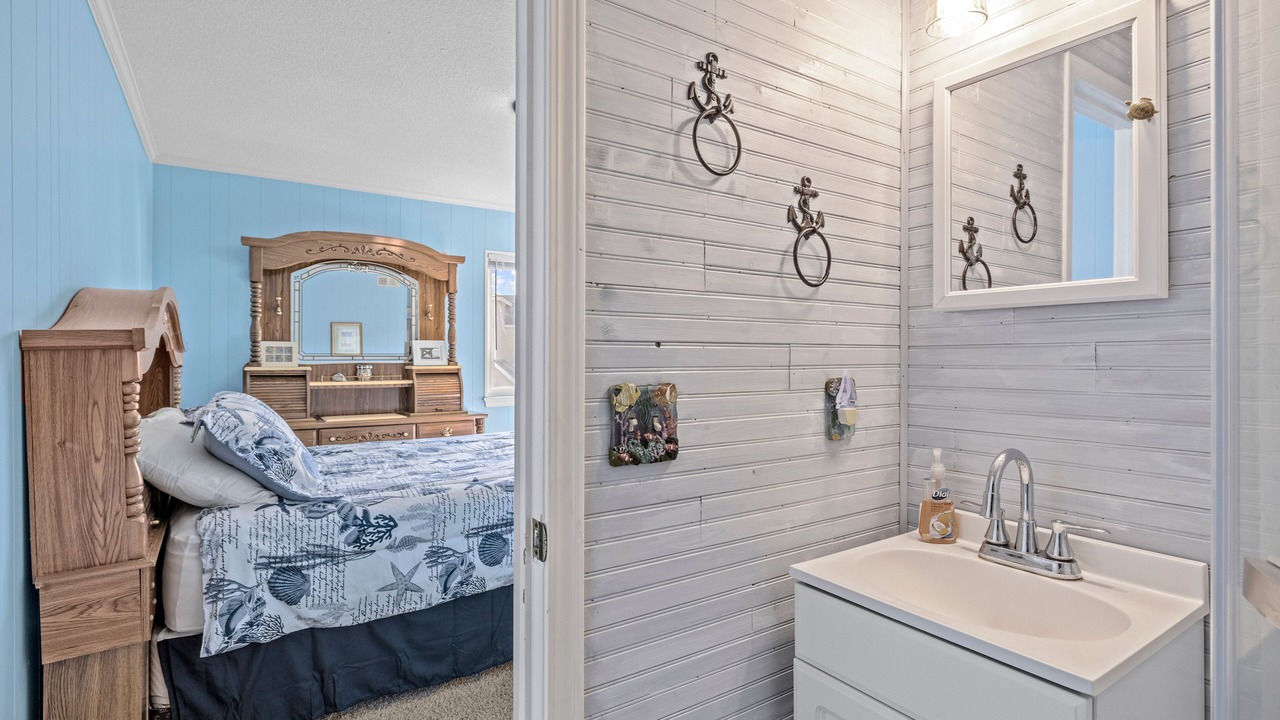 Photo of Bedroom in Morehead City
