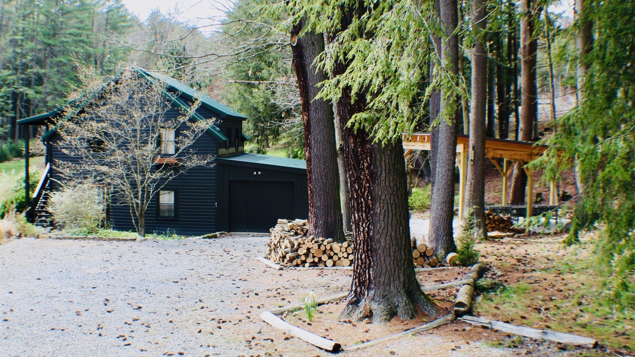 Photo of Outdoor in Cooksburg