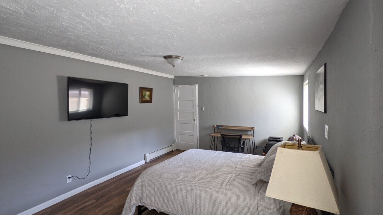 Photo of Bedroom in Parksville