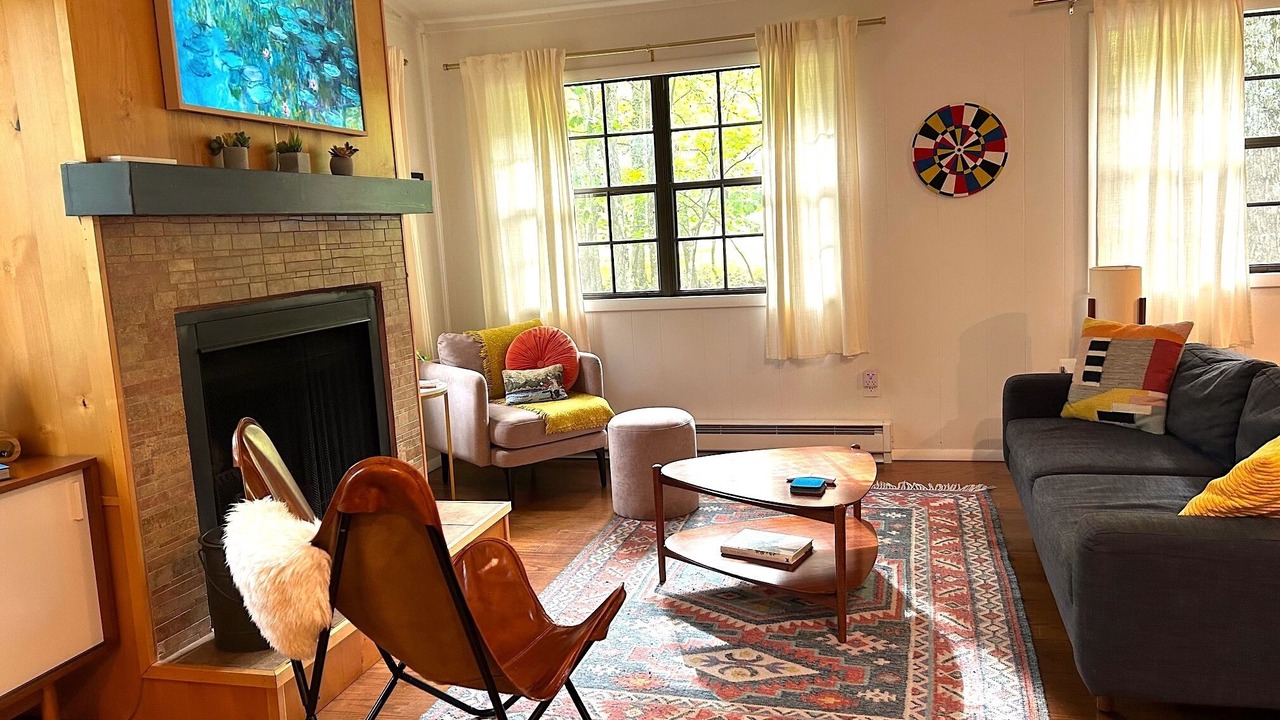 Photo of Livingroom in Lackawaxen