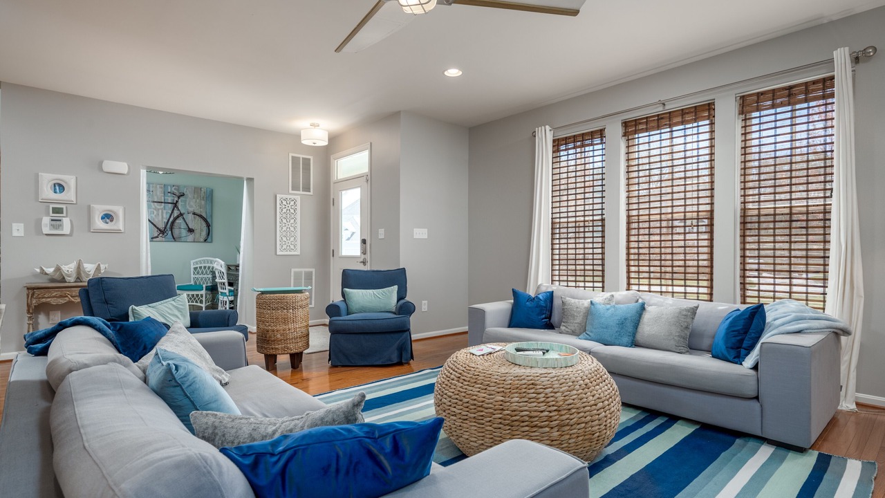 Photo of Livingroom in Long Neck