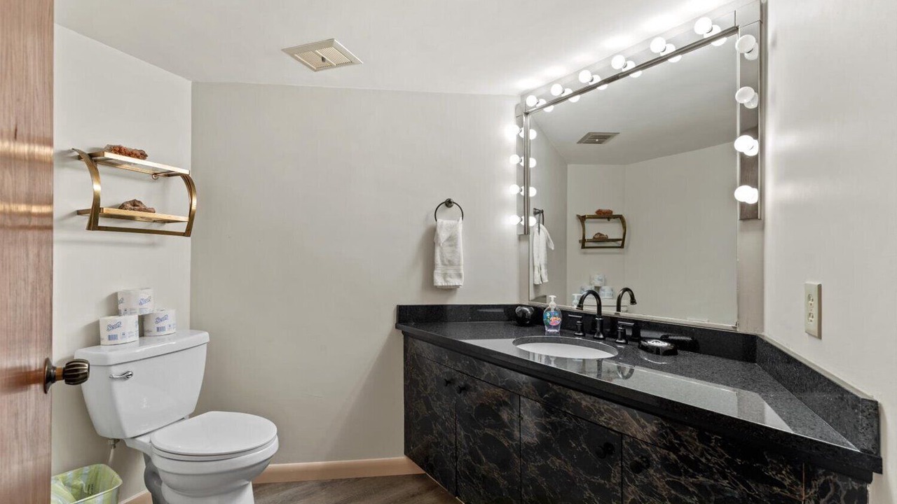 Photo of Bathroom in White Mills