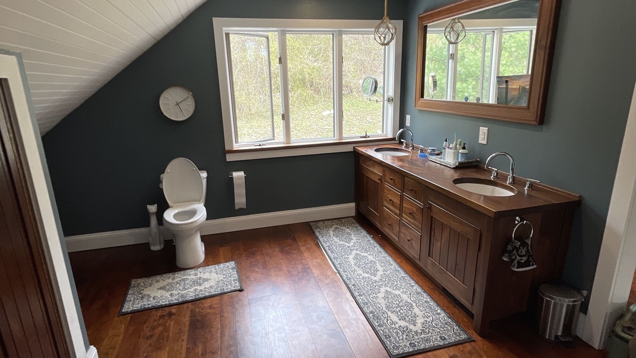 Photo of Bathroom in Kirkwood