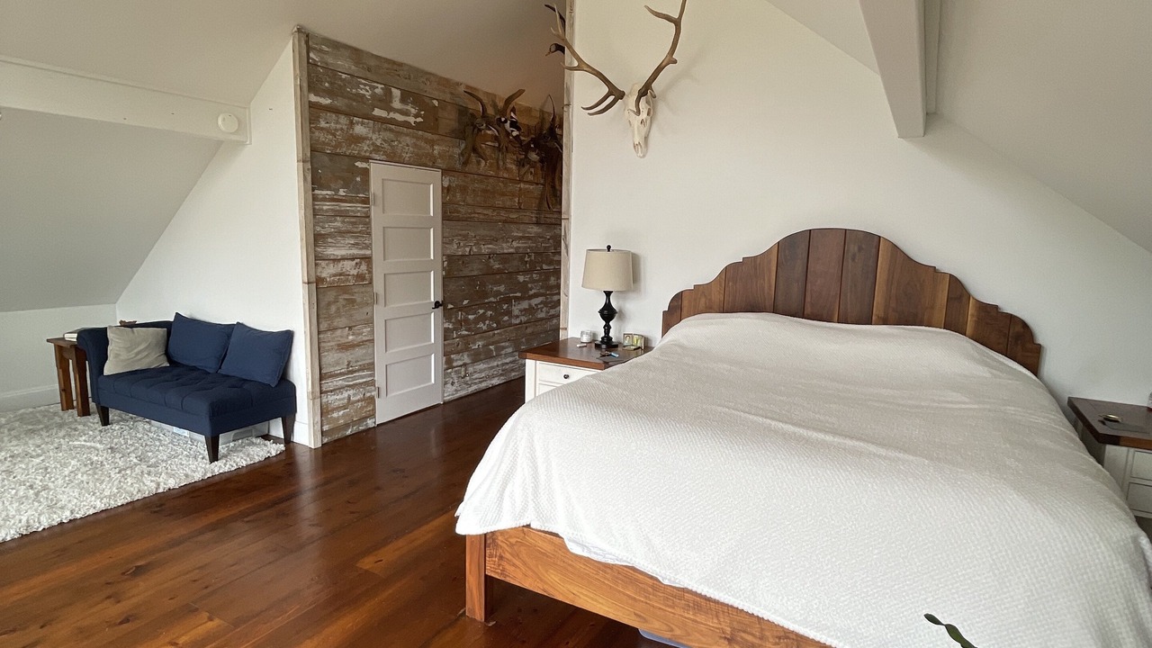 Photo of Bedroom in Kirkwood