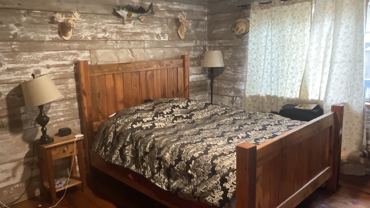 Photo of Bedroom in Kirkwood