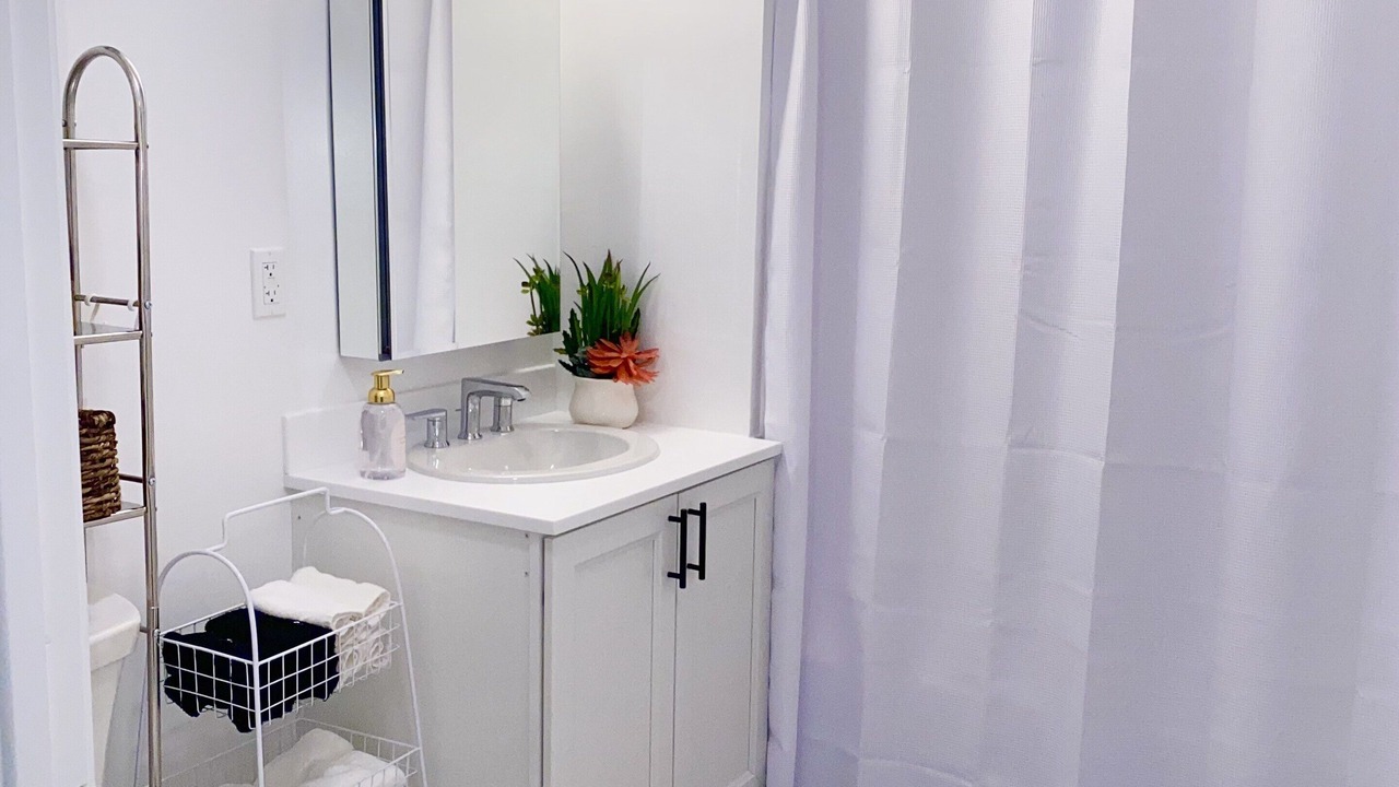 Photo of Bathroom in Newark