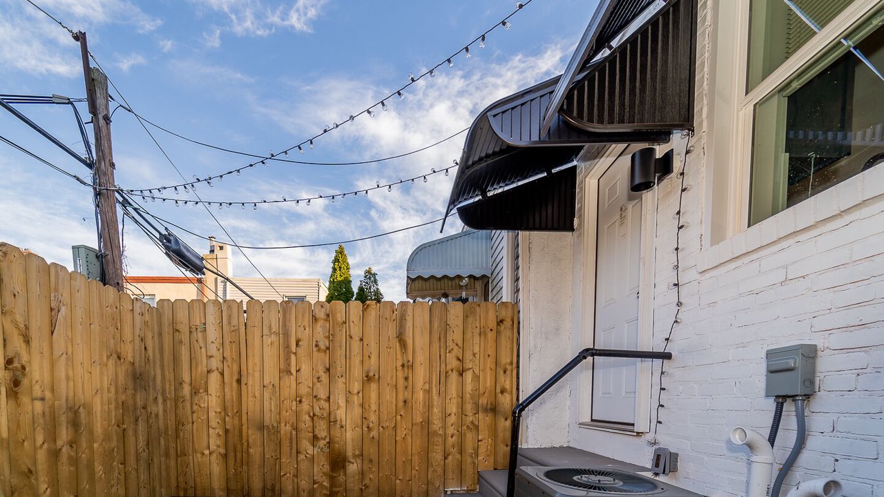 Photo of Patio Balcony in North Philadelphia