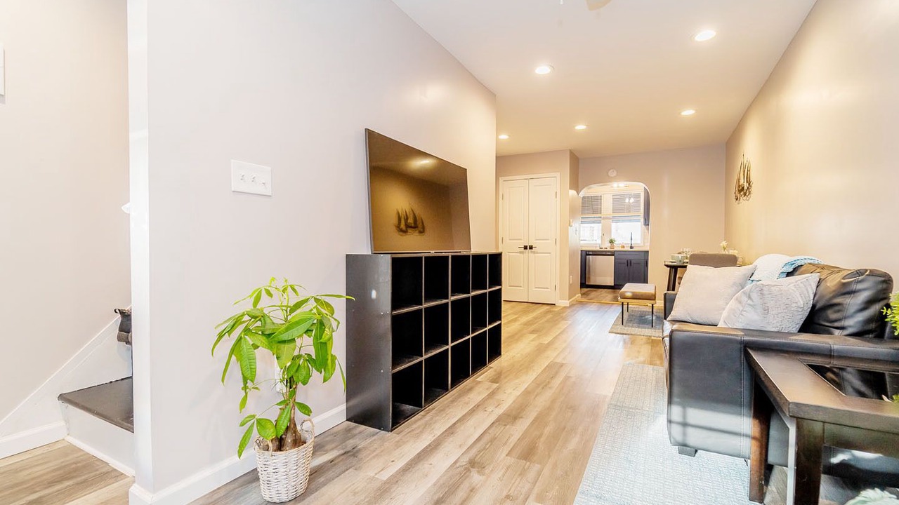 Photo of Livingroom in North Philadelphia
