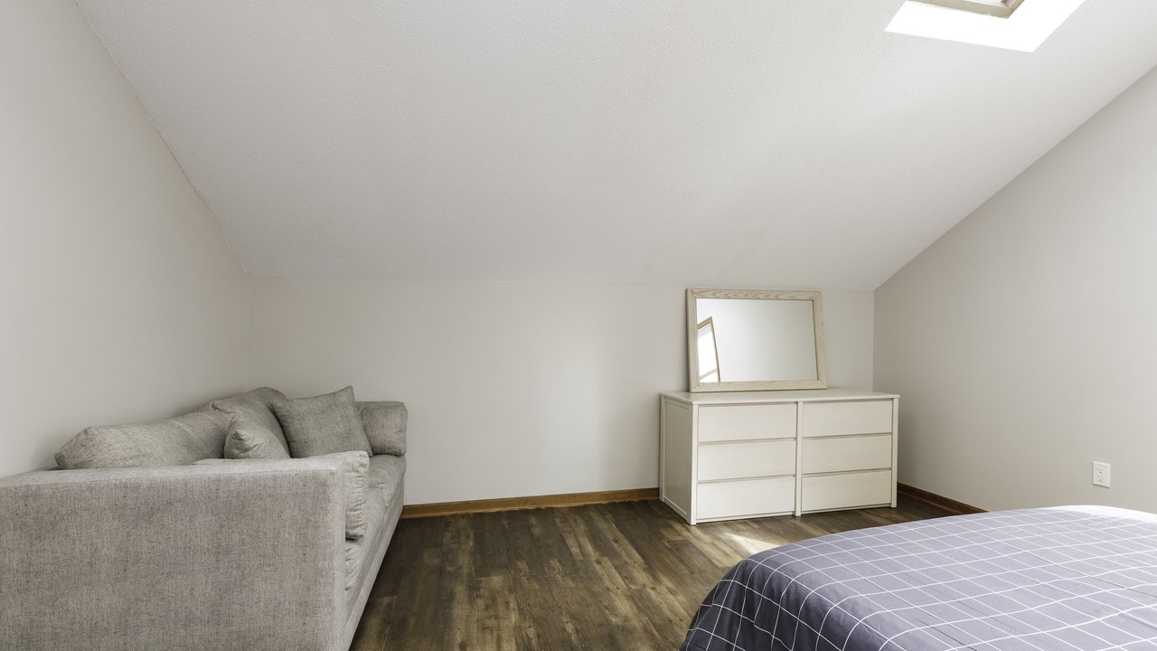 Photo of Bedroom in Greentown