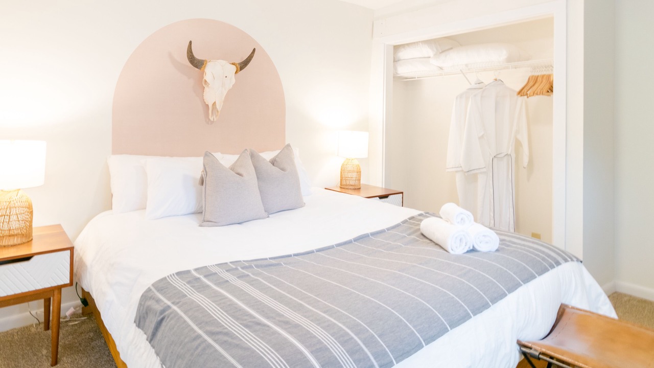 Photo of Bedroom in Bellefonte