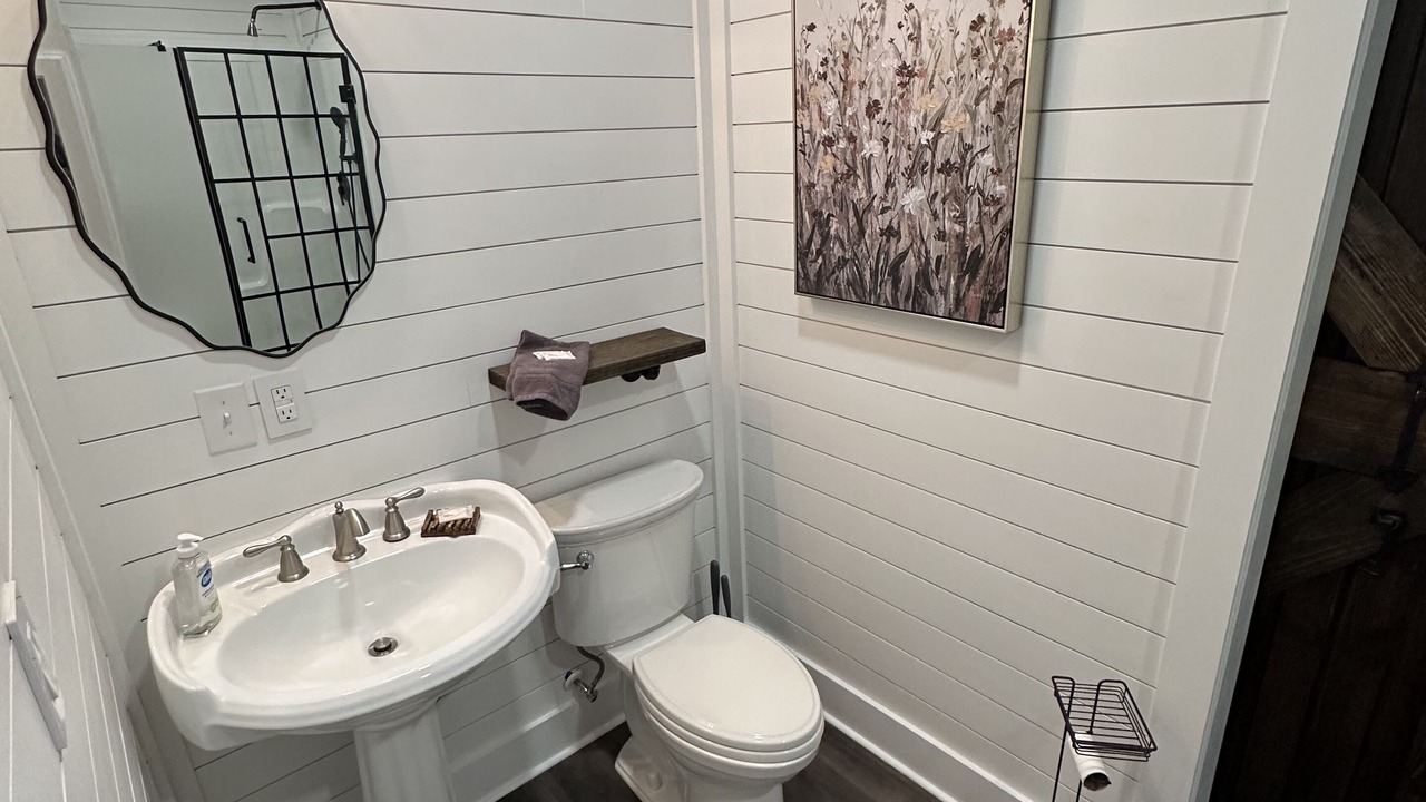 Photo of Bathroom in Williamson
