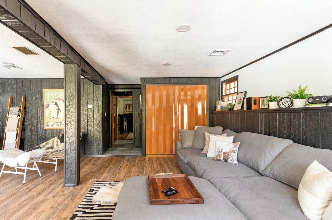 Photo of Livingroom in Swan Lake