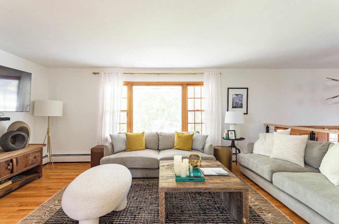 Photo of Livingroom in Swan Lake