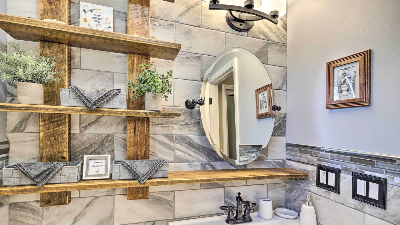 Photo of Bathroom in Murphy