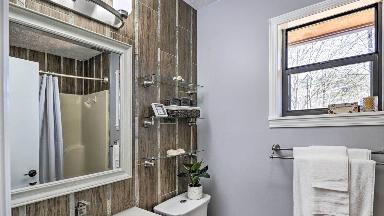 Photo of Bathroom in Murphy