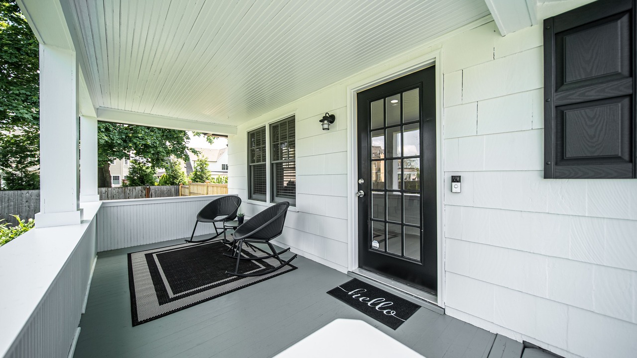 Photo of Patio Balcony in Monmouth Beach