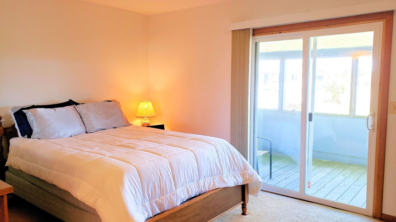 Photo of Bedroom in Deep Hole