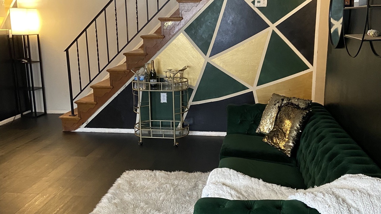 Photo of Livingroom in Hamilton Hills