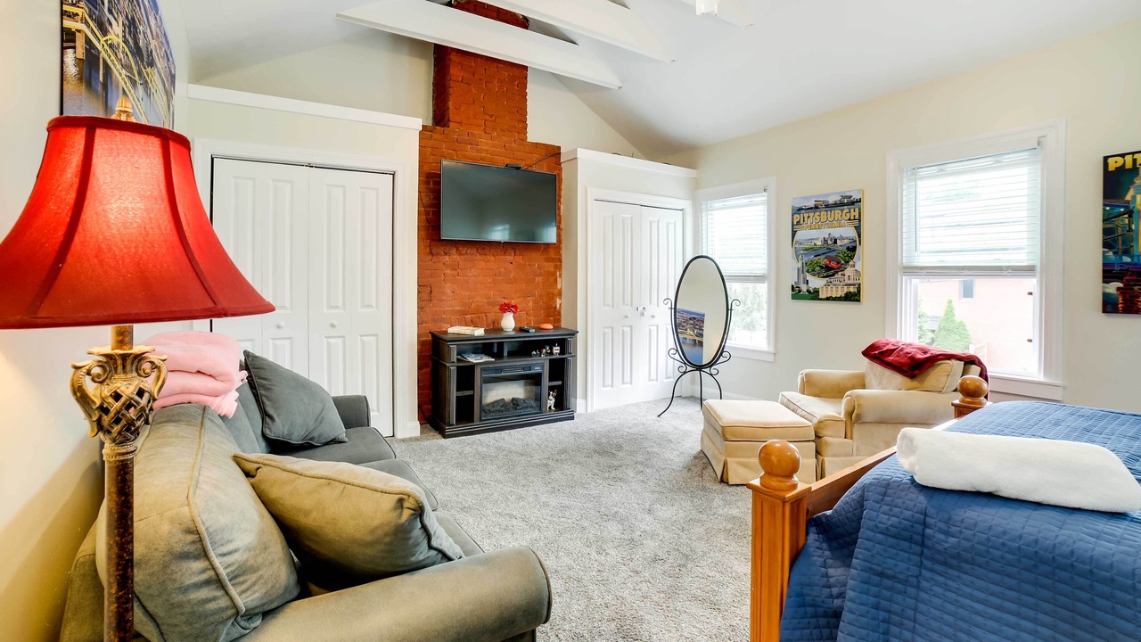Photo of Livingroom in Shadyside