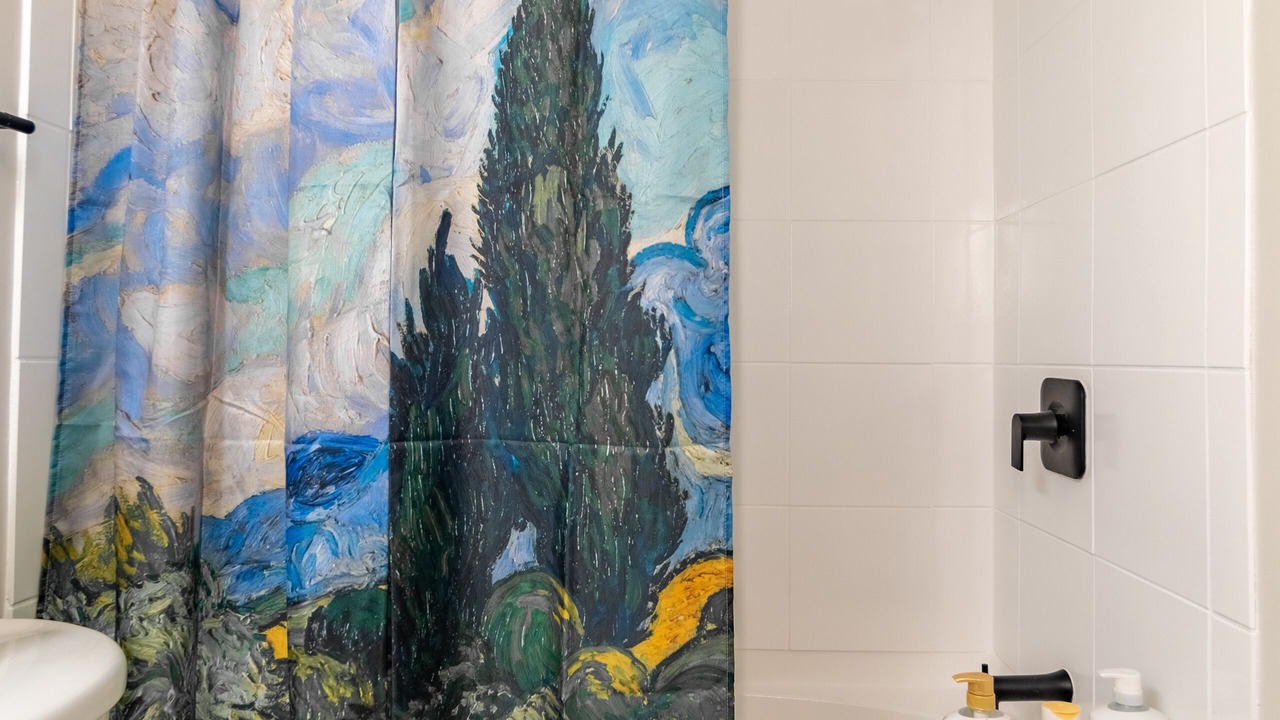 Photo of Bathroom in Pentagon City
